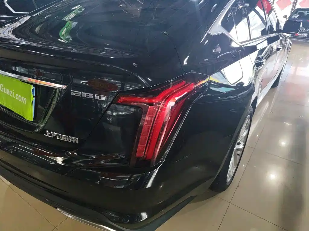 Cadillac CT5 — фото 24