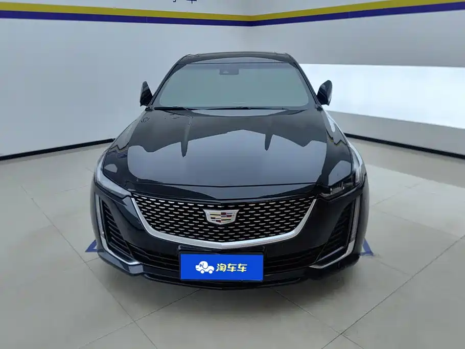 Cadillac CT5 — фото 2