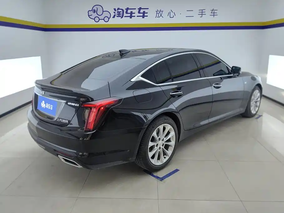 Cadillac CT5 — фото 3