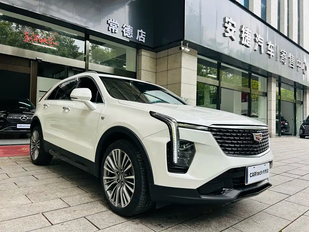 Cadillac XT4 — фото 3