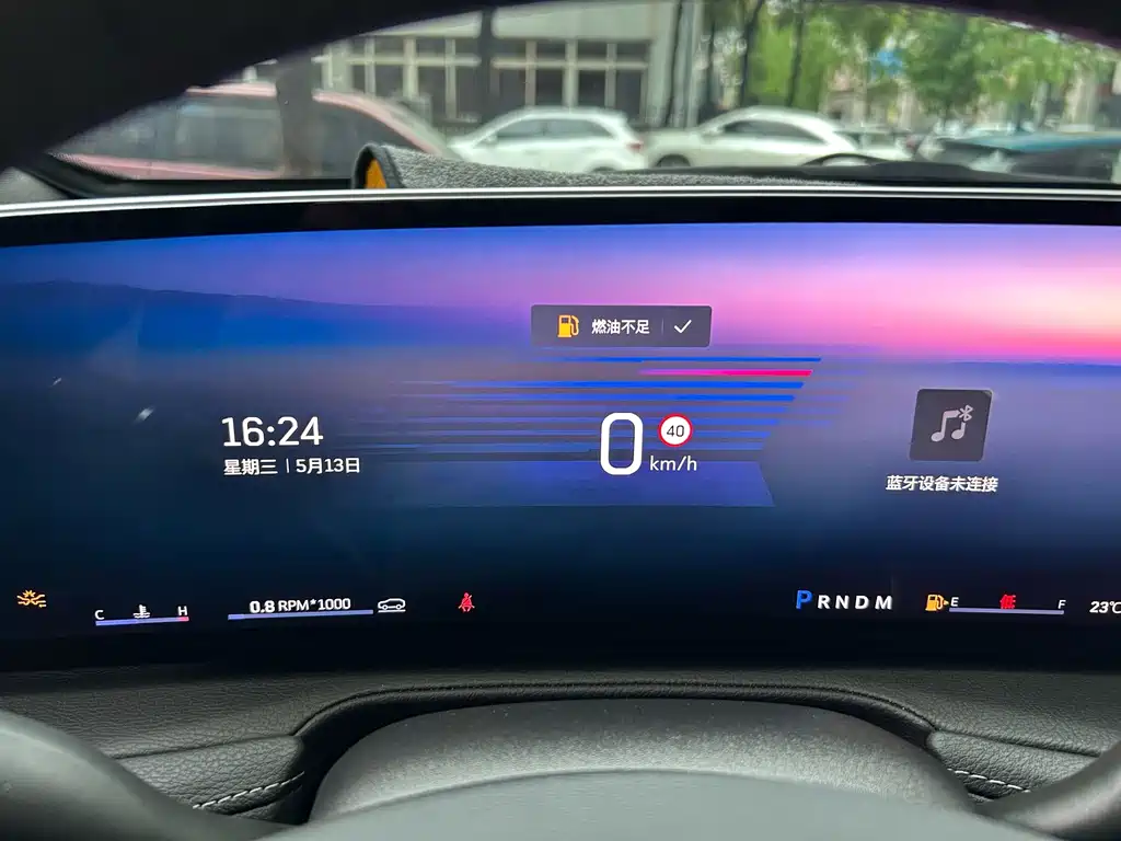 Cadillac XT4 — фото 8