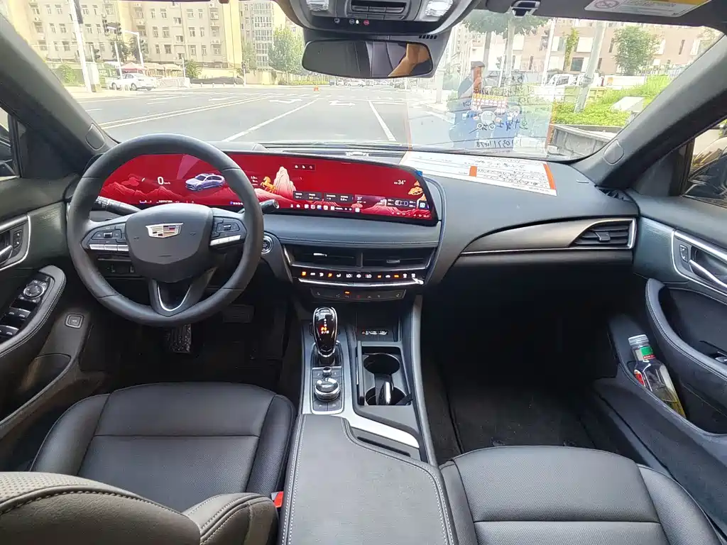 Cadillac CT5 — фото 5