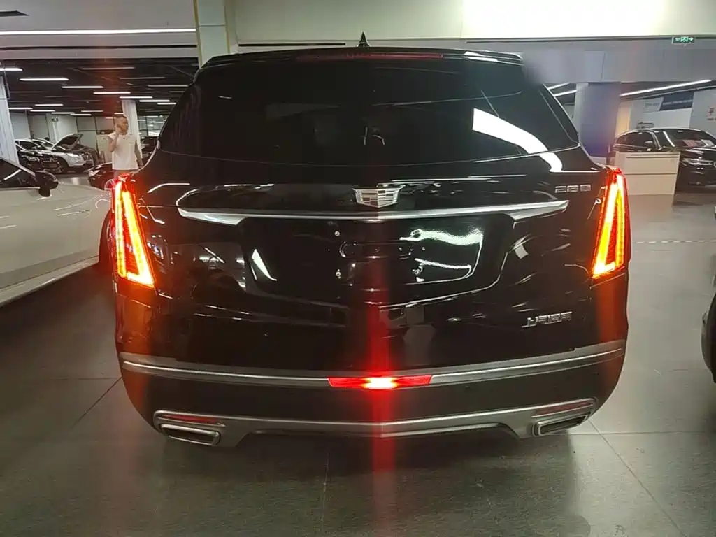 Cadillac XT5 — фото 6