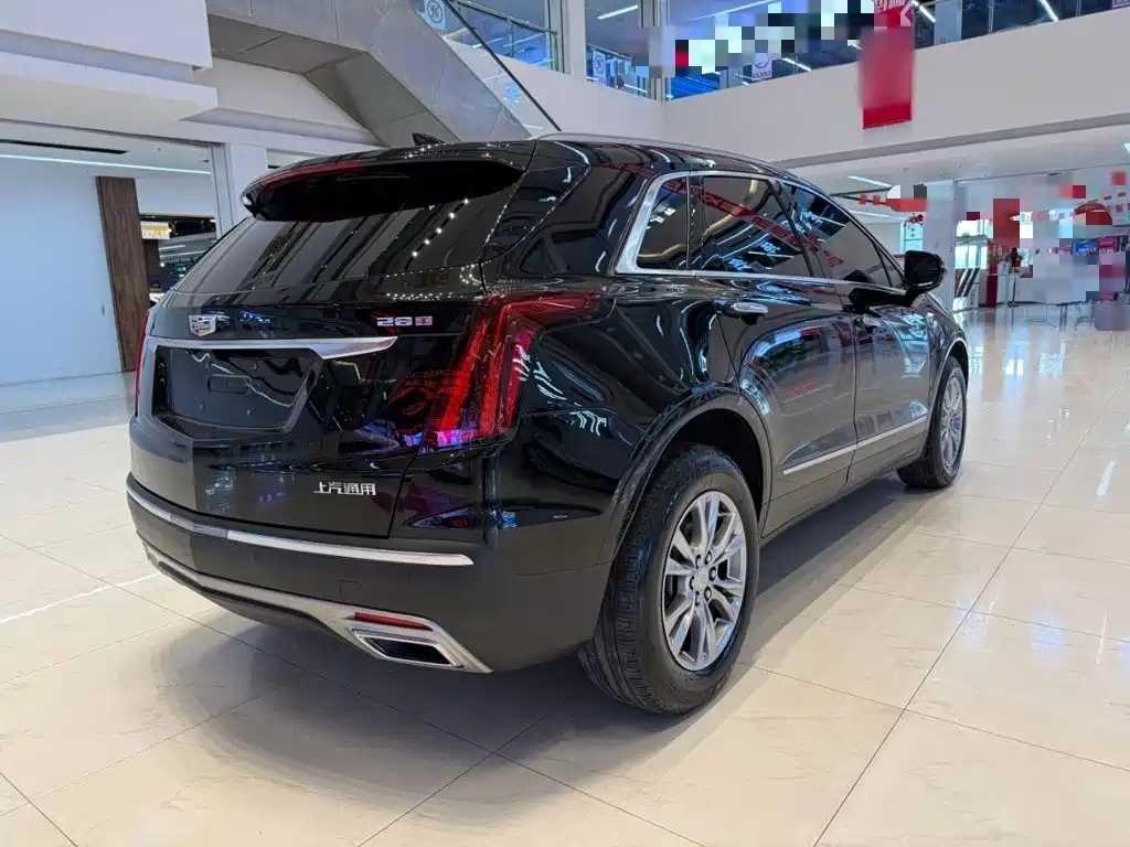 Cadillac XT5 — фото 7
