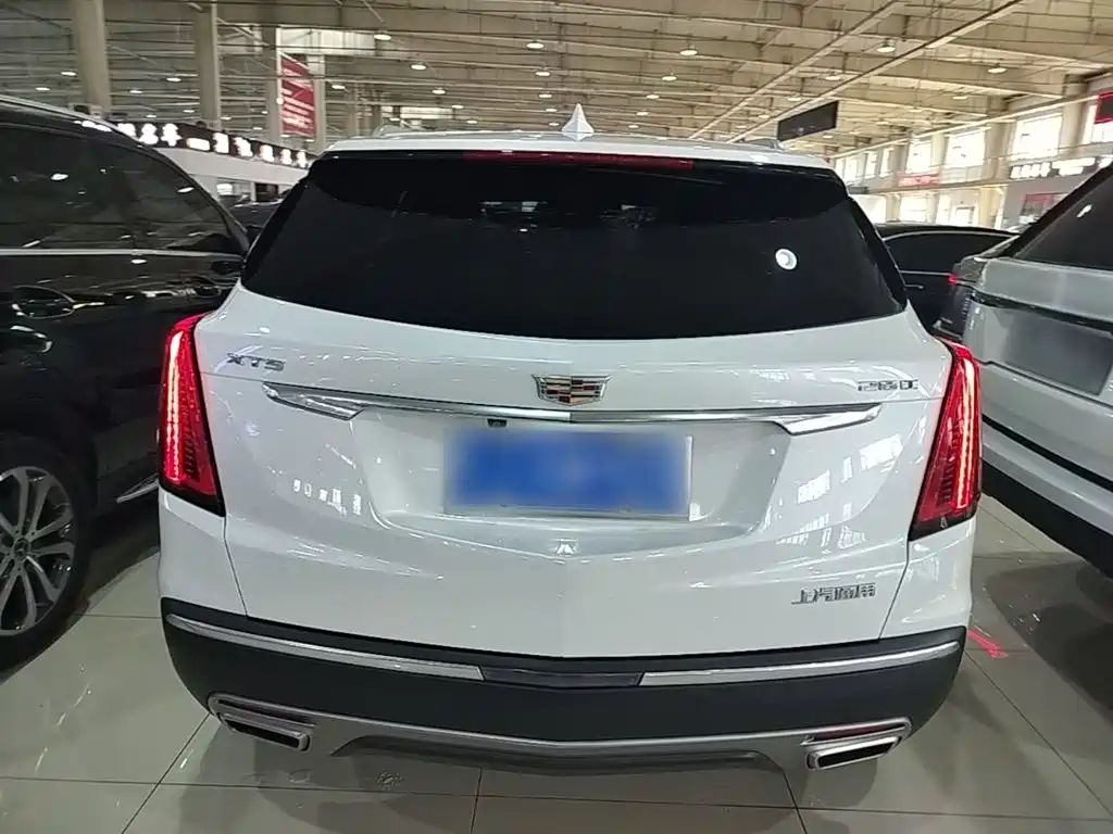 Cadillac XT5 — фото 6