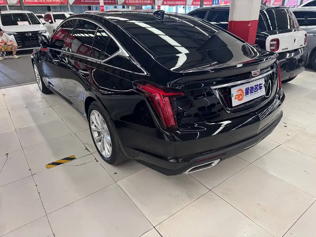 Cadillac CT5 — фото 15