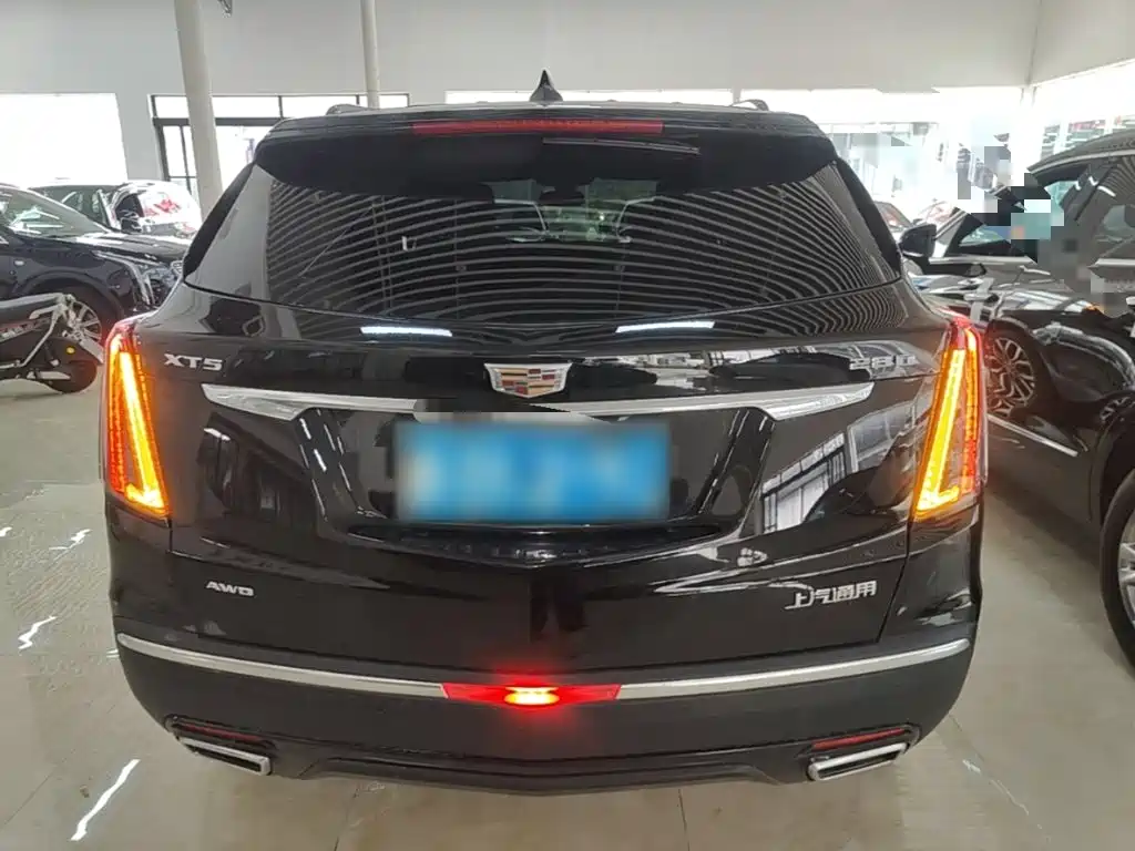 Cadillac XT5 — фото 6