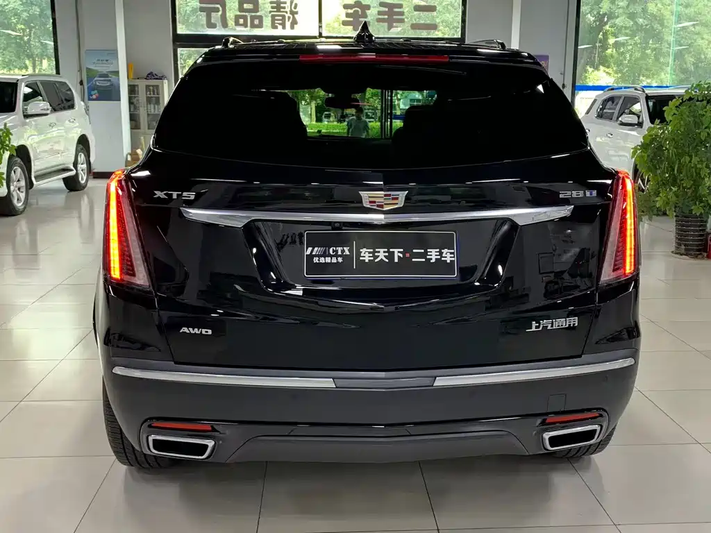 Cadillac XT5 — фото 5