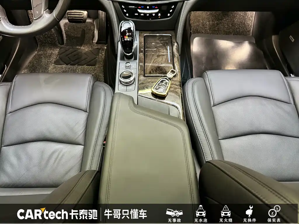Cadillac CT6 — фото 14
