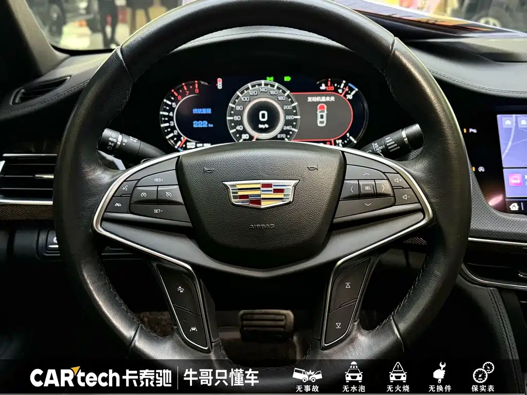 Cadillac CT6 — фото 17