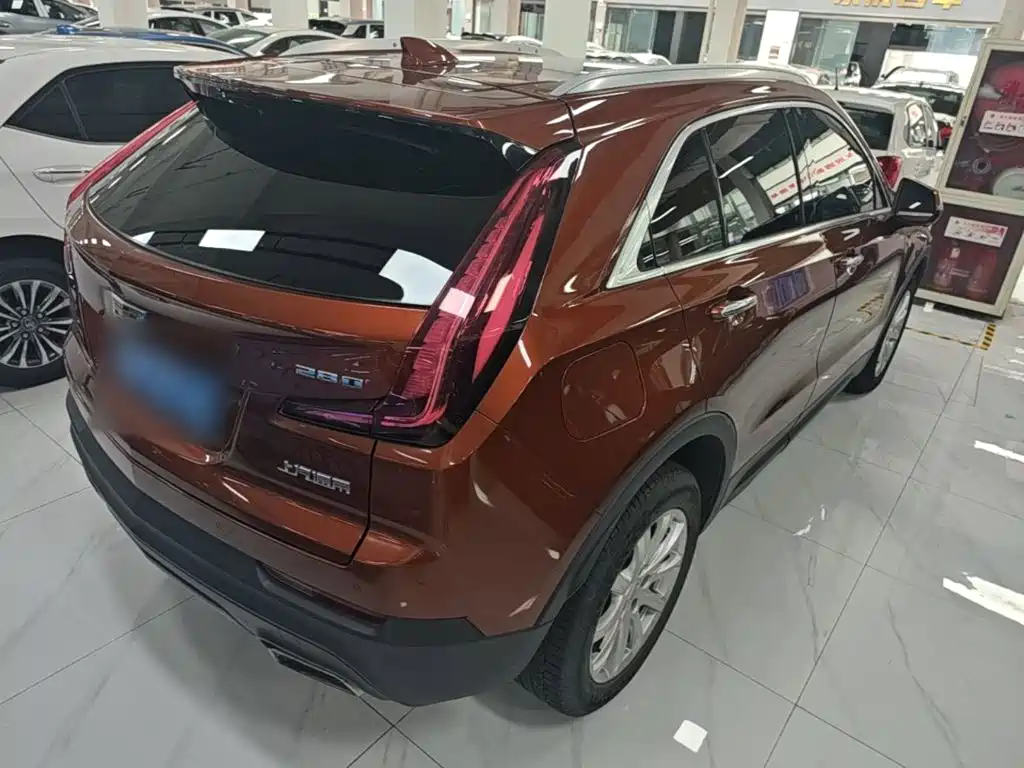 Cadillac XT4 — фото 7