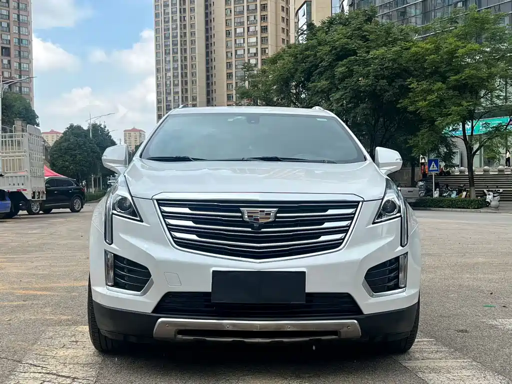 Cadillac XT5 — фото 2