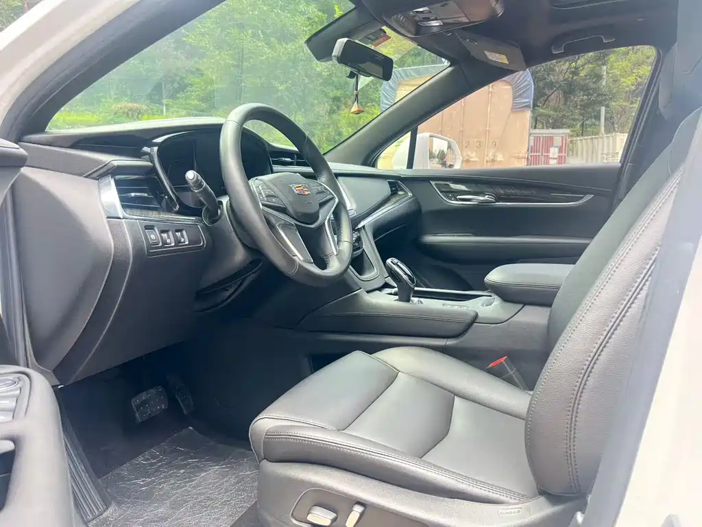 Cadillac XT5 — фото 4