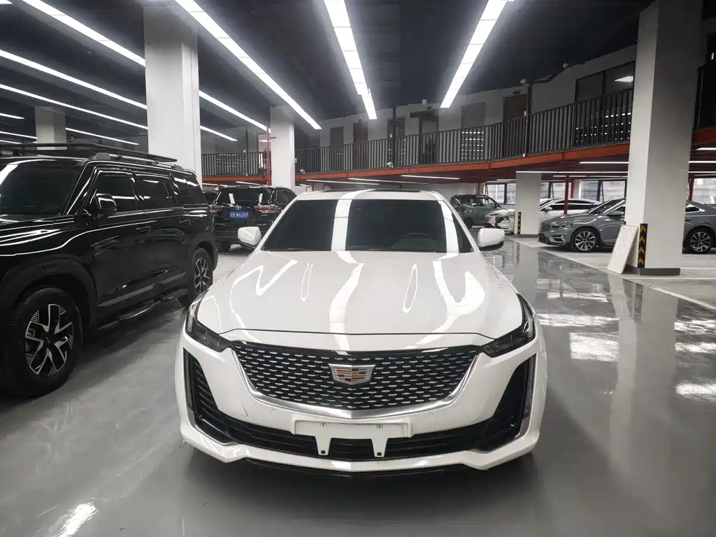 Cadillac CT5 — фото 2