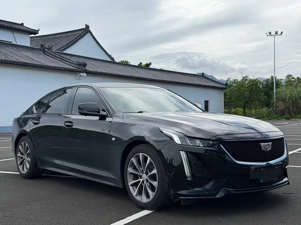 Cadillac CT5 — фото 3