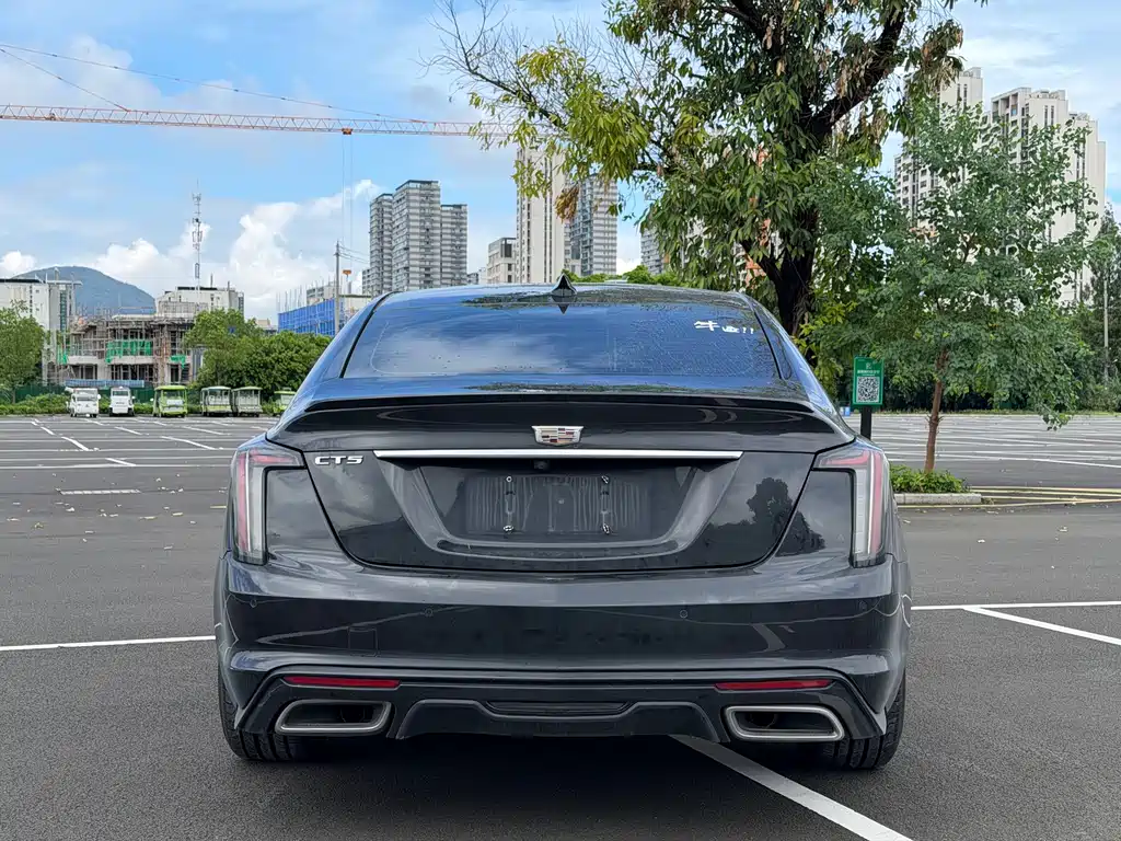 Cadillac CT5 — фото 5