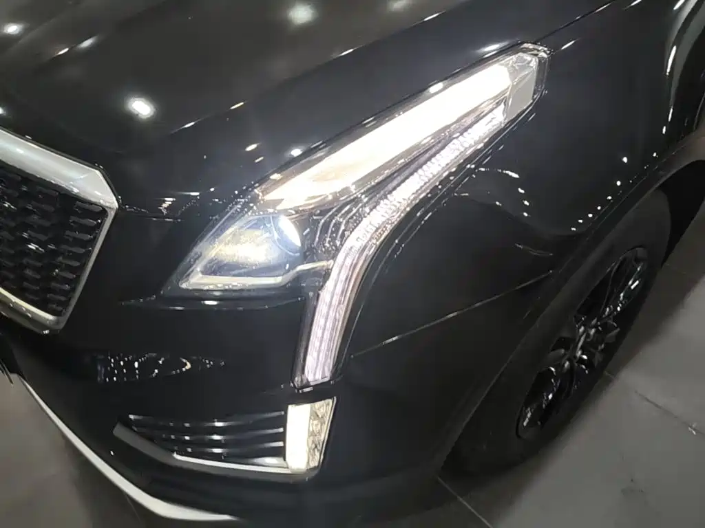 Cadillac XT5 — фото 24