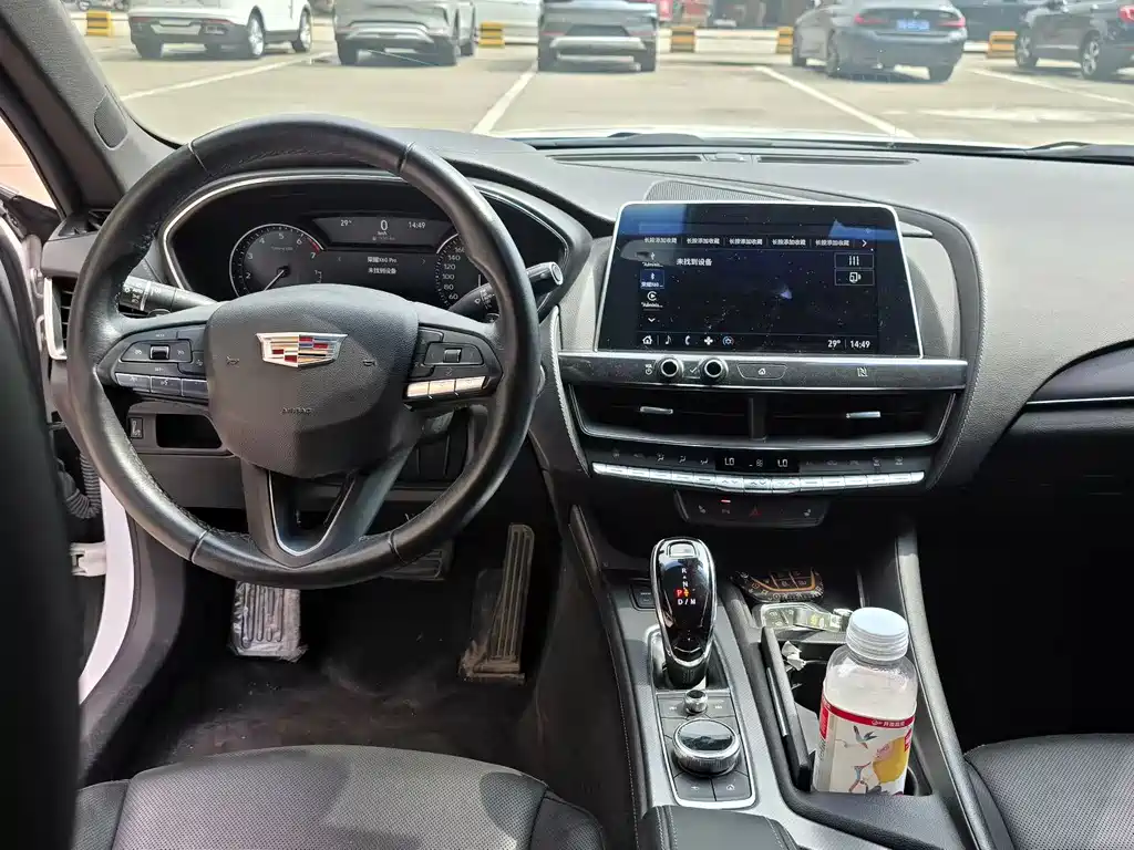 Cadillac CT5 — фото 5