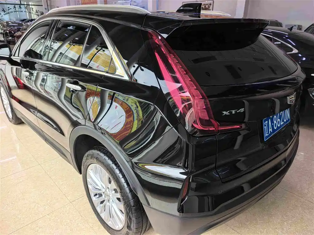 Cadillac XT4 — фото 4