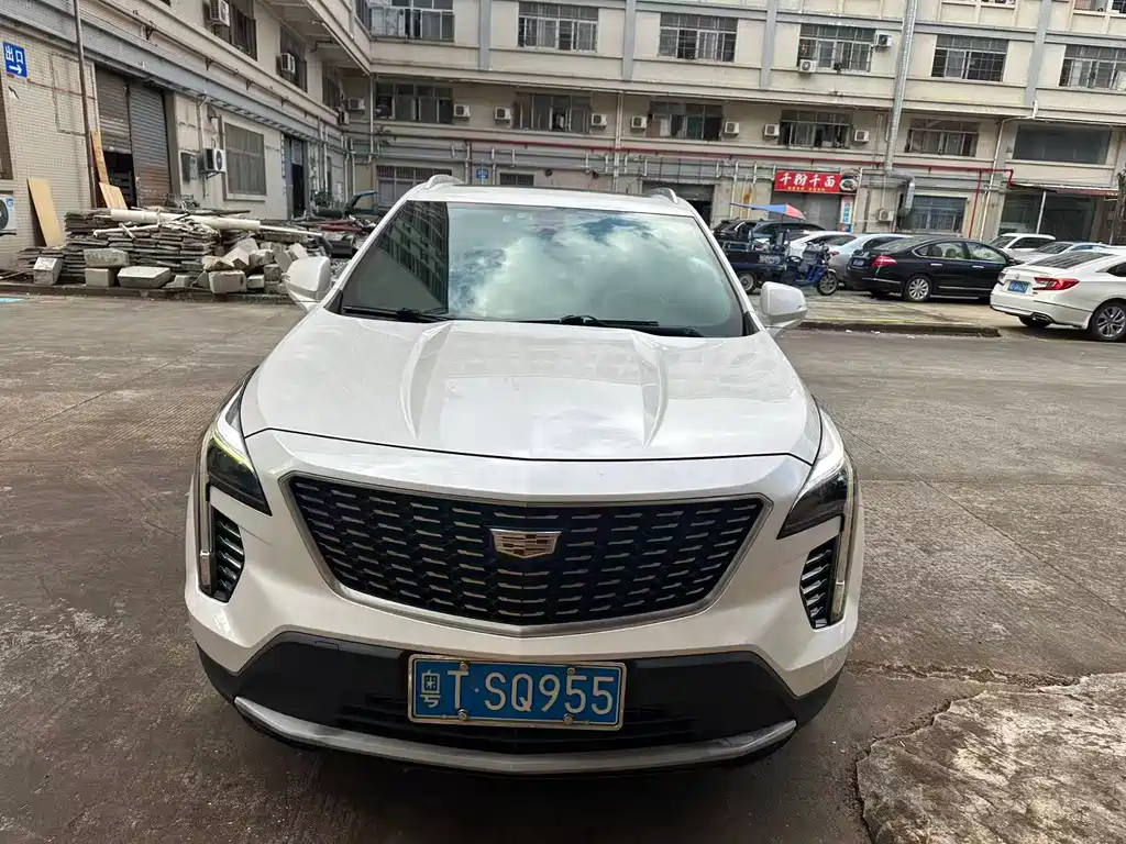Cadillac XT4 — фото 2