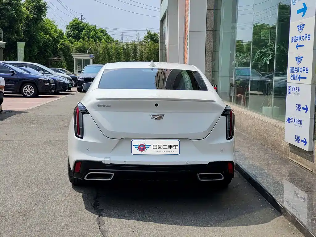 Cadillac CT4 — фото 5