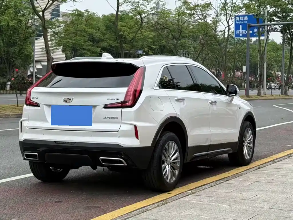Cadillac XT4 — фото 14