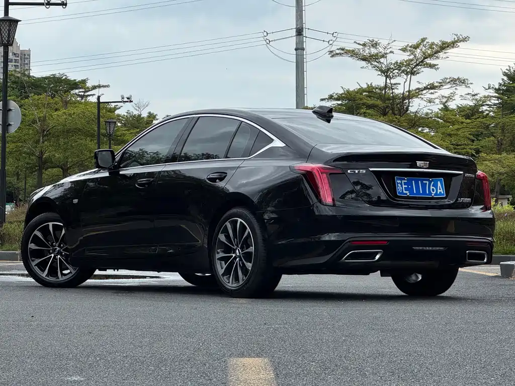 Cadillac CT5 — фото 4