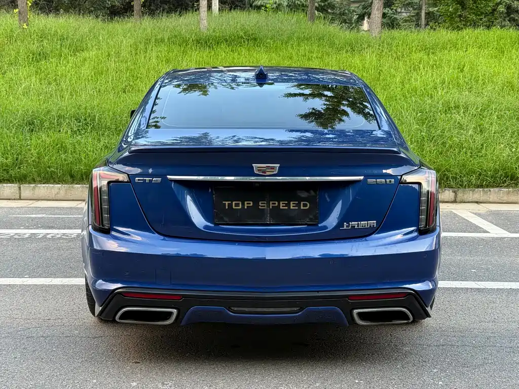 Cadillac CT5 — фото 7