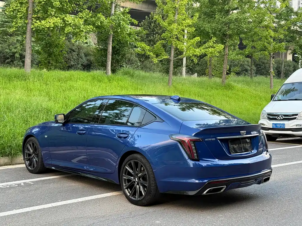 Cadillac CT5 — фото 9