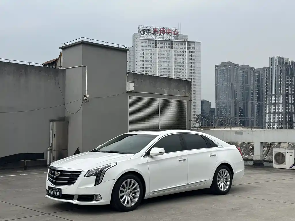 Cadillac XTS — фото 4