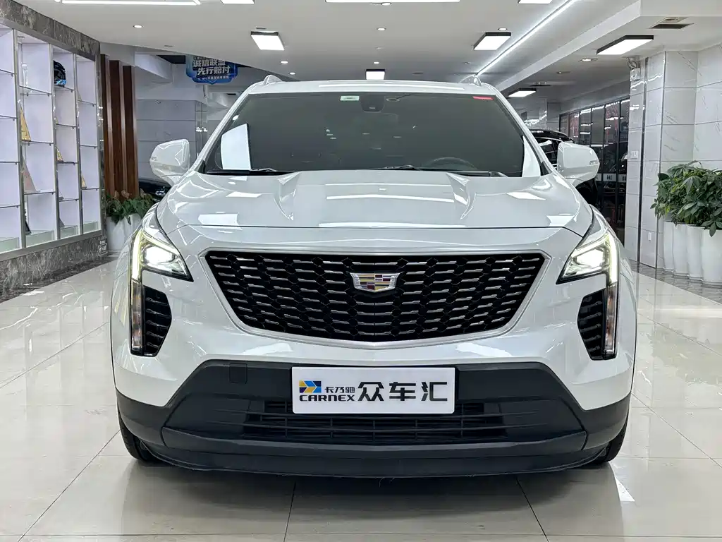 Cadillac XT4 — фото 2