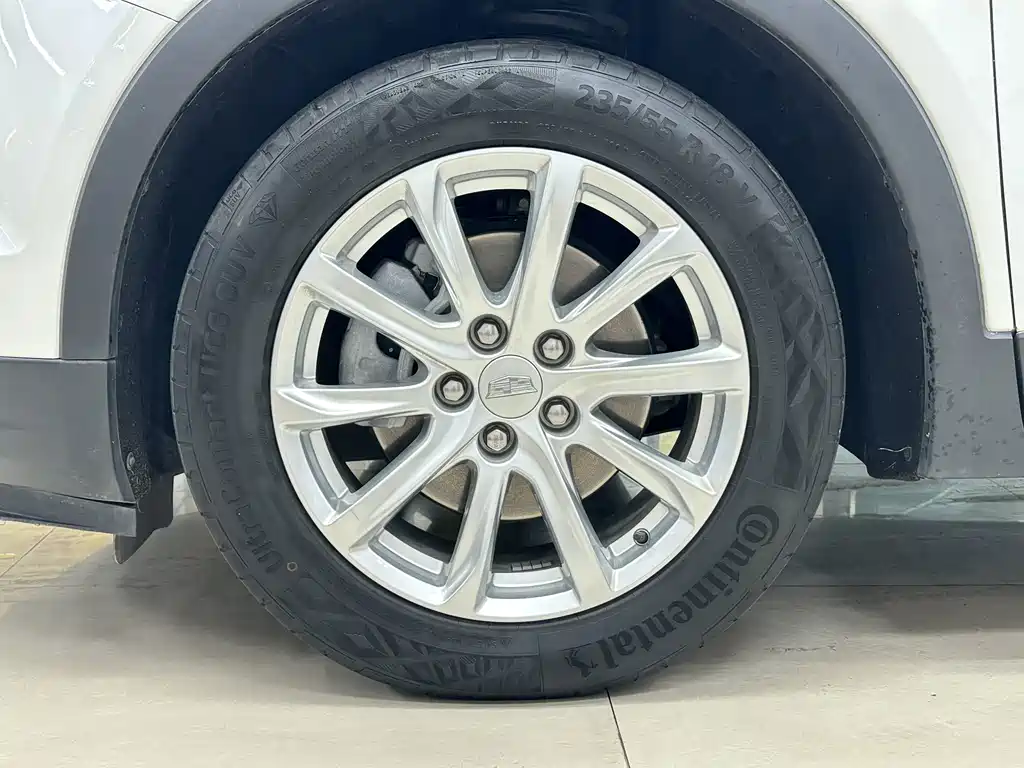 Cadillac XT4 — фото 22