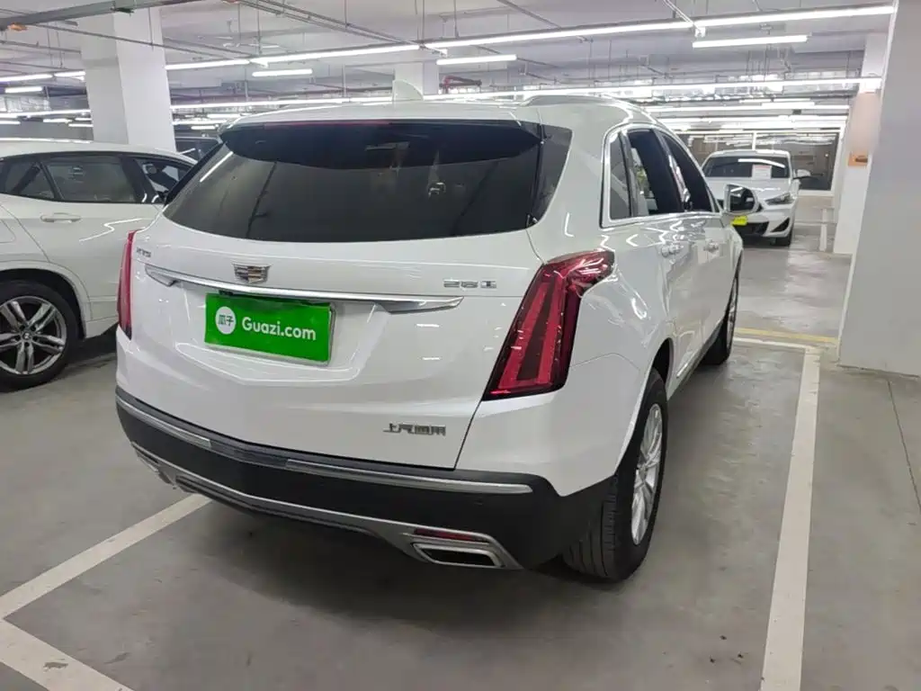 Cadillac XT5 — фото 7