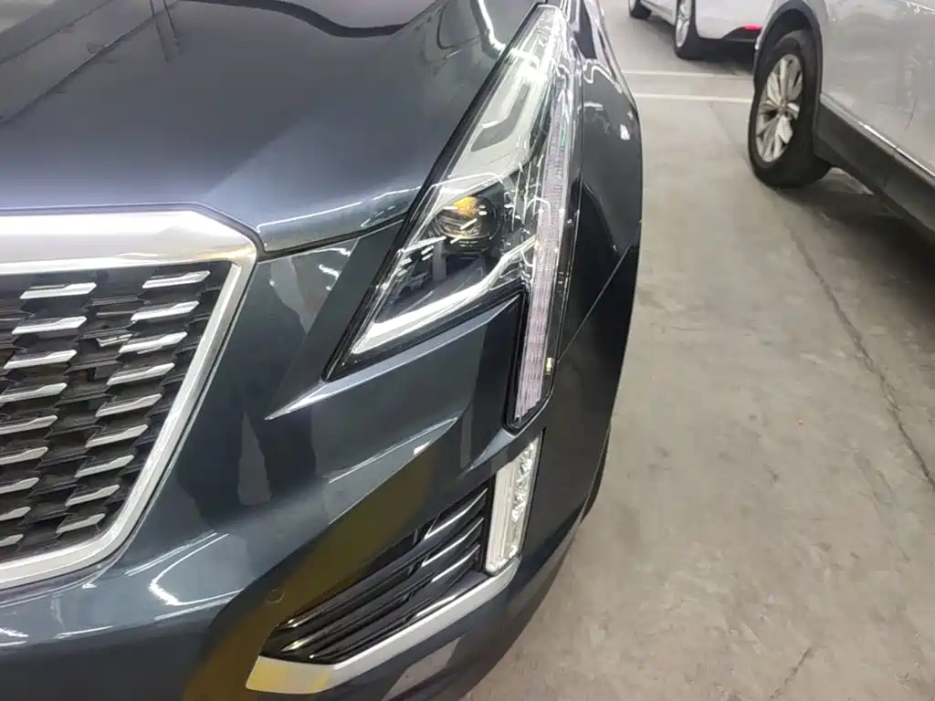 Cadillac XT5 — фото 24