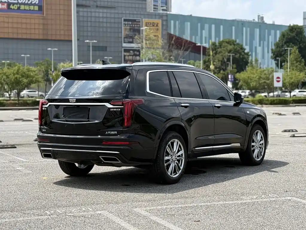Cadillac XT6 — фото 6