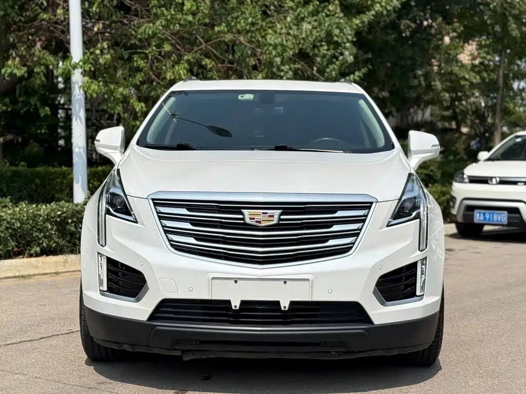 Cadillac XT5 — фото 2