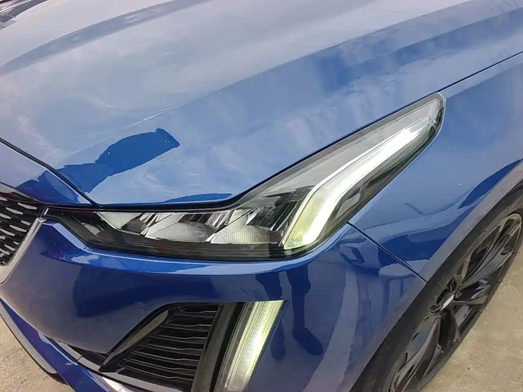 Cadillac CT5 — фото 24