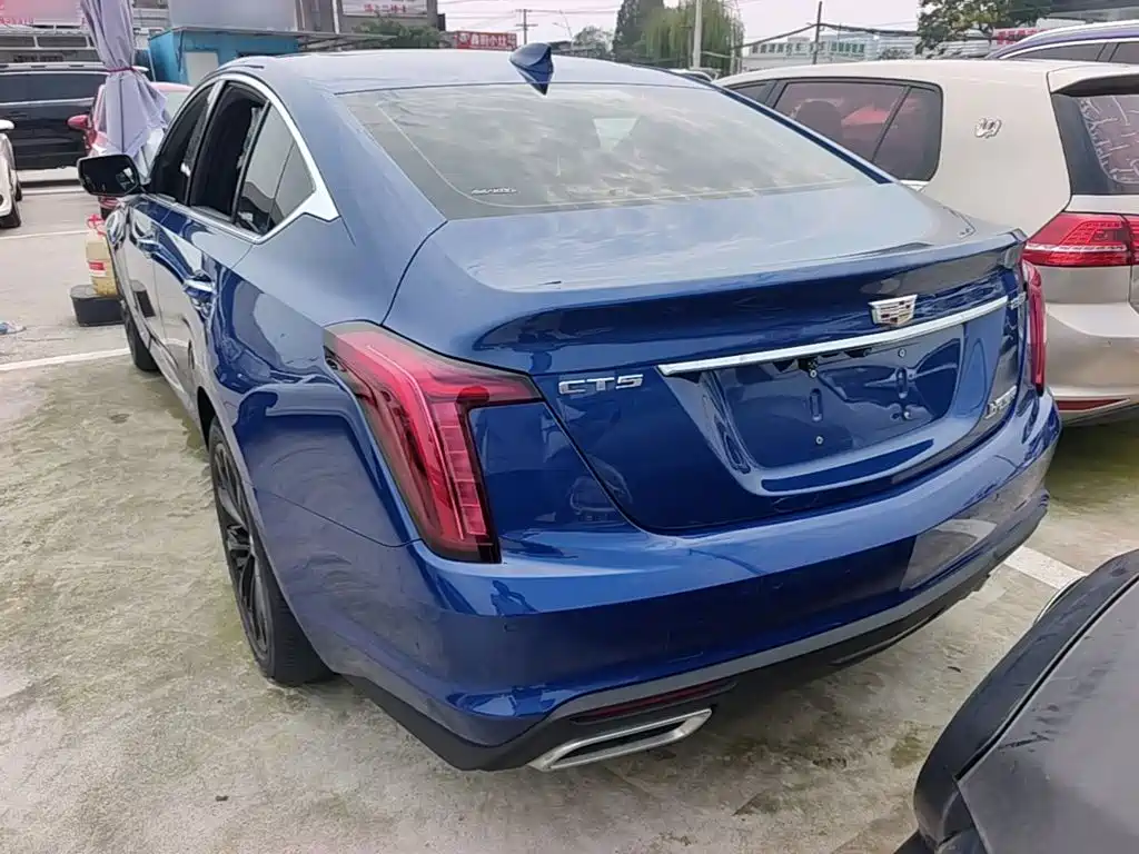 Cadillac CT5 — фото 6