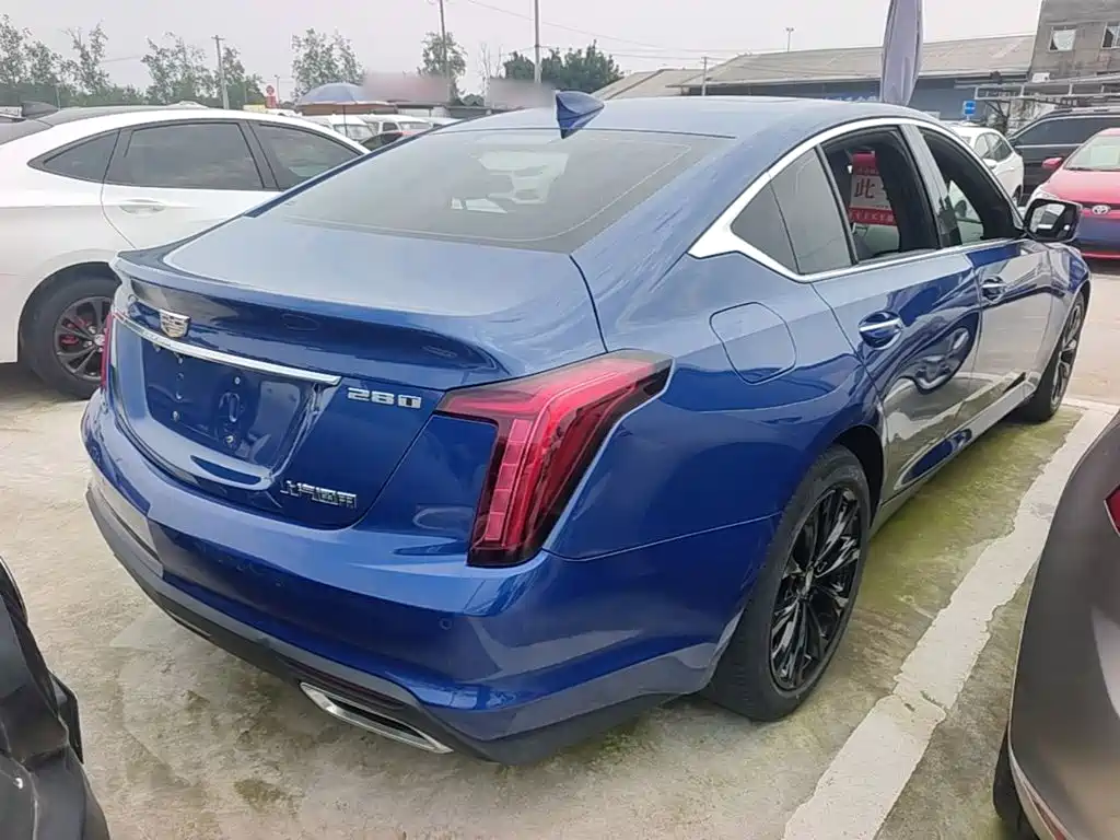 Cadillac CT5 — фото 7
