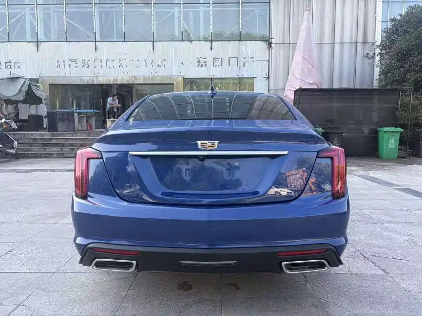 Cadillac CT5 — фото 8