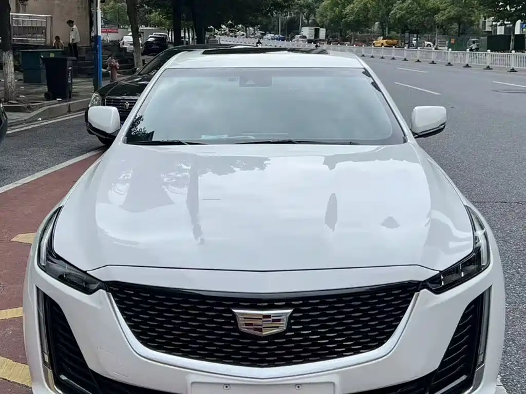 Cadillac CT5 — фото 6