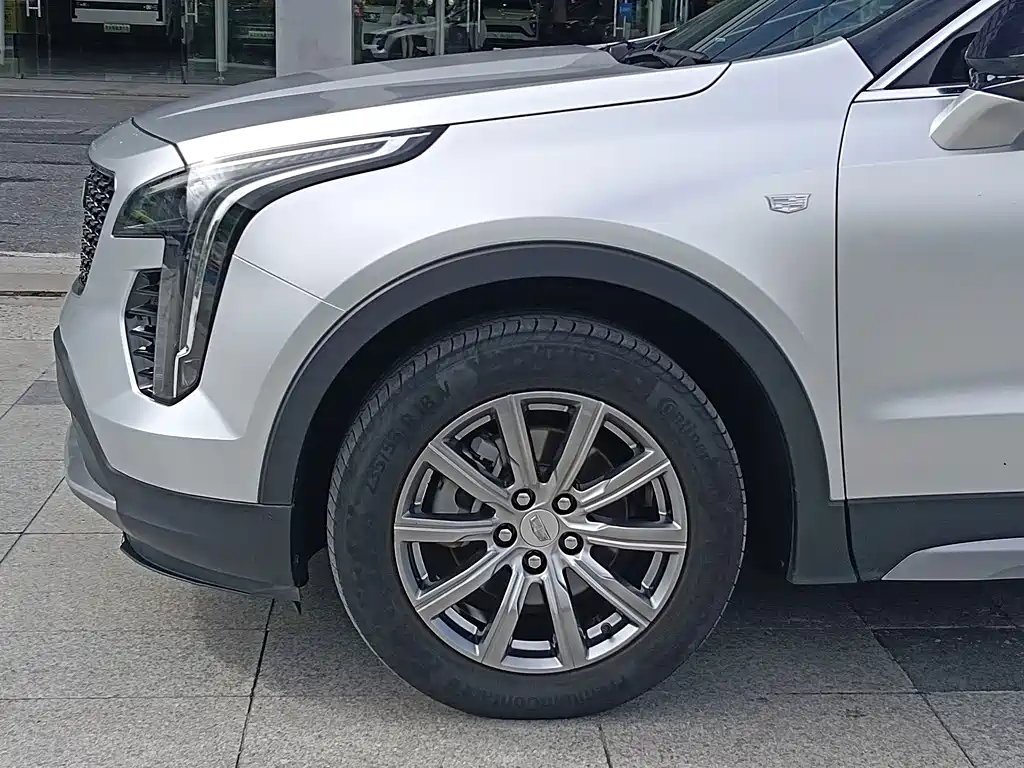 Cadillac XT4 — фото 4