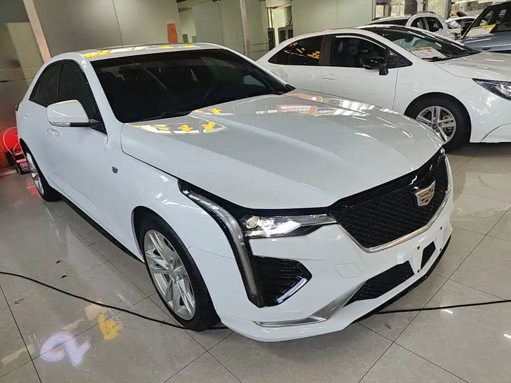 Cadillac CT4 — фото 4
