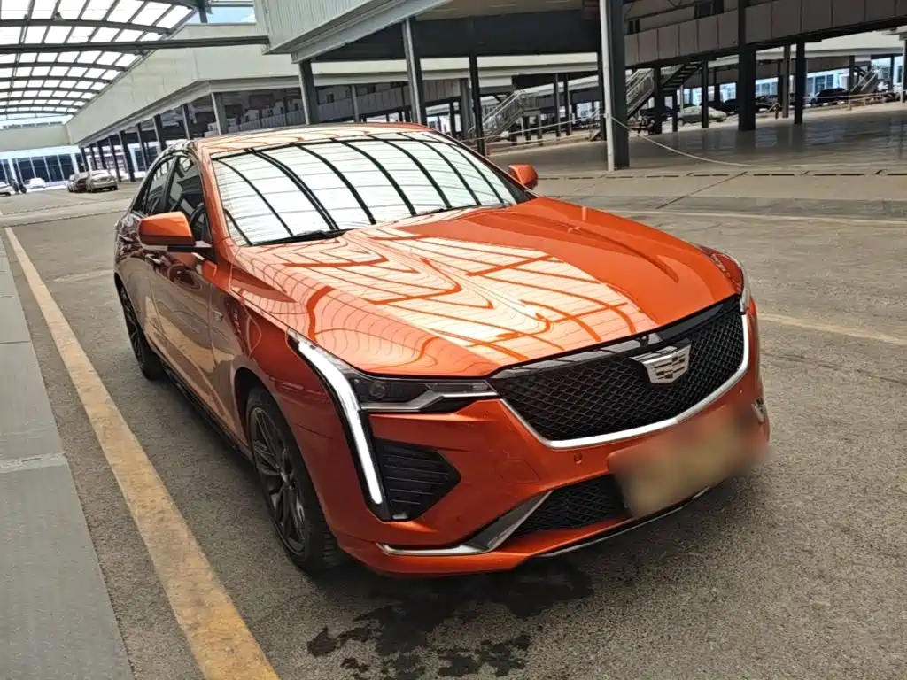 Cadillac CT4 — фото 4