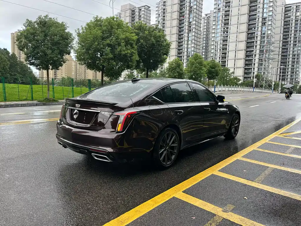 Cadillac CT5 — фото 6