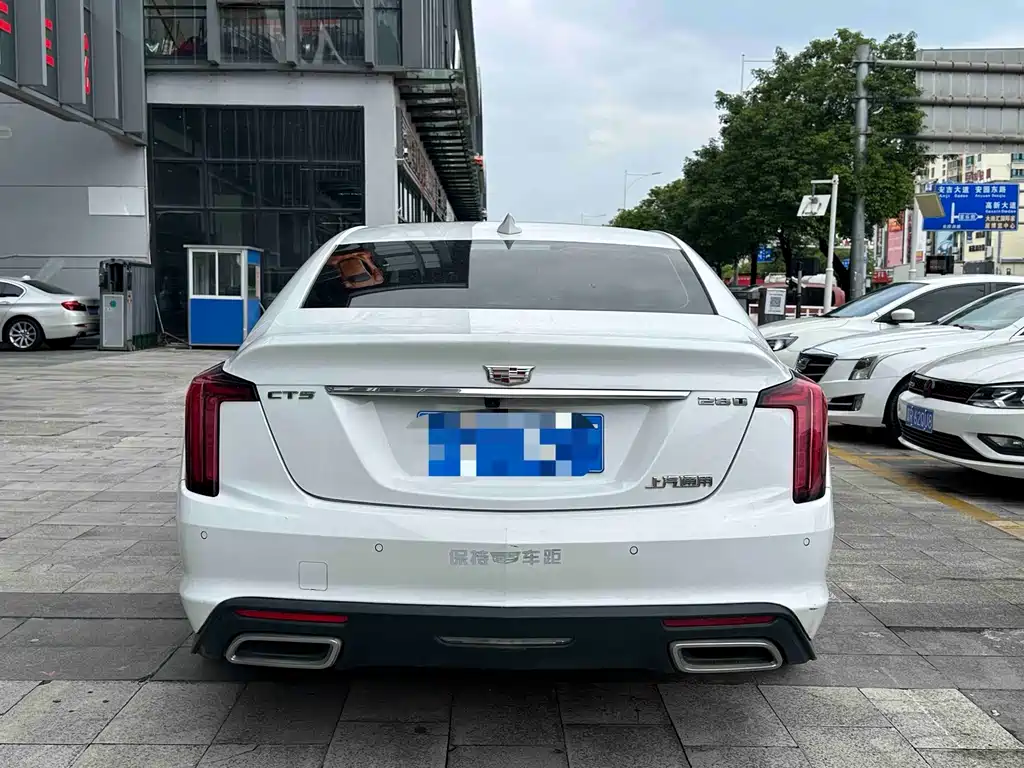 Cadillac CT5 — фото 5
