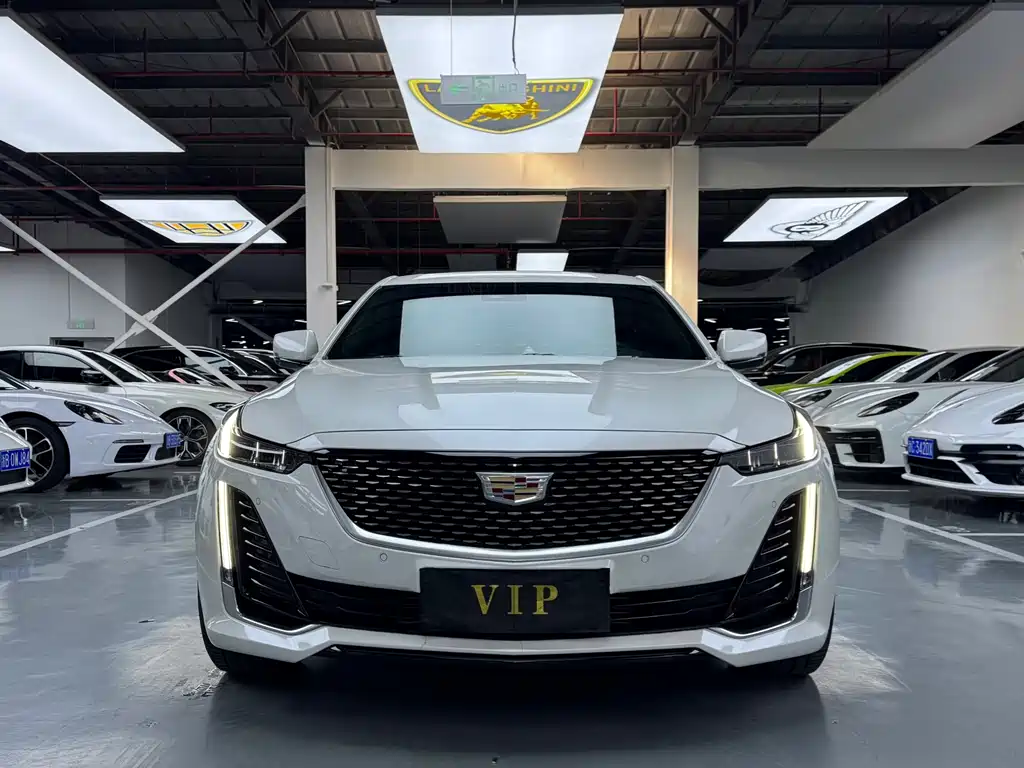 Cadillac CT5 — фото 2