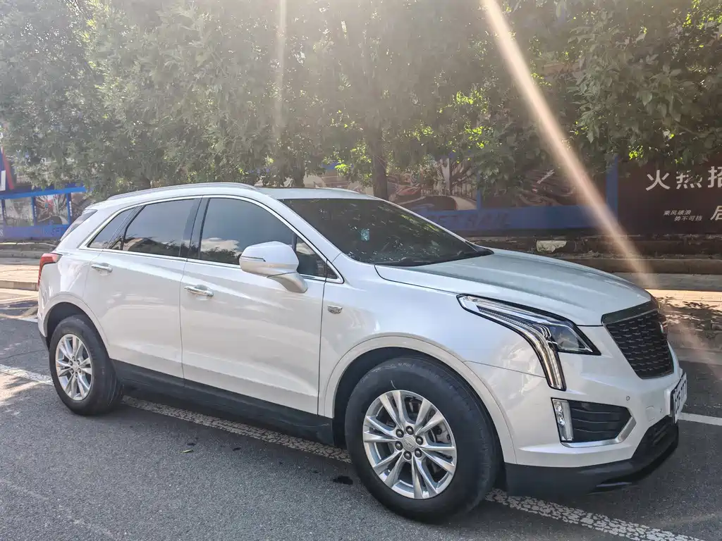 Cadillac XT5 — фото 3