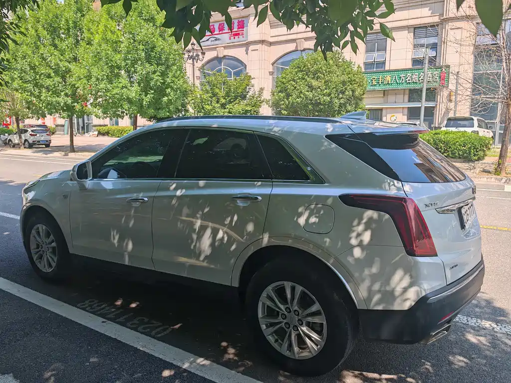 Cadillac XT5 — фото 7