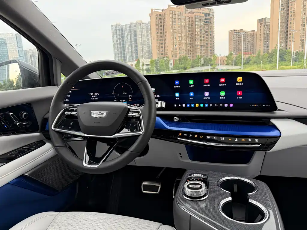 Cadillac IQ — фото 5